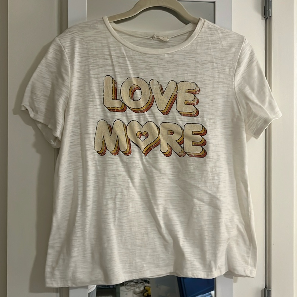 White Graphic tshirt